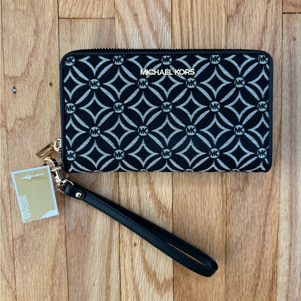 Michael Kors Jet Set Travel Large Flat Multifunction Deer Wristlet Phone Case